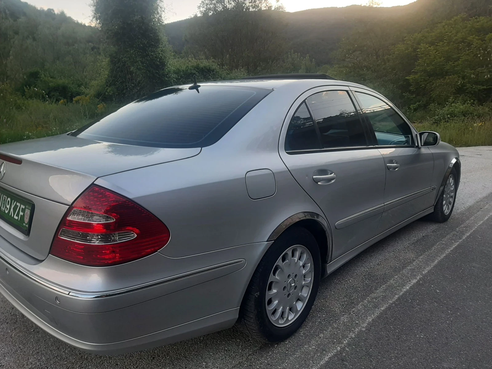 Mercedes-Benz E 270 2.7CDI AVANGARD KLIMATRON KSENON KOJA OBDUHVANE | Mobile.bg   9