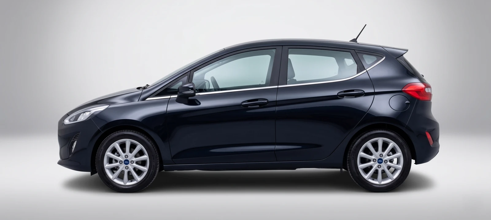 Ford Fiesta MK8 Titanium | Пълна история в Мото-Пфое | CarPlay, снимка 4 - Автомобили и джипове - 54516238