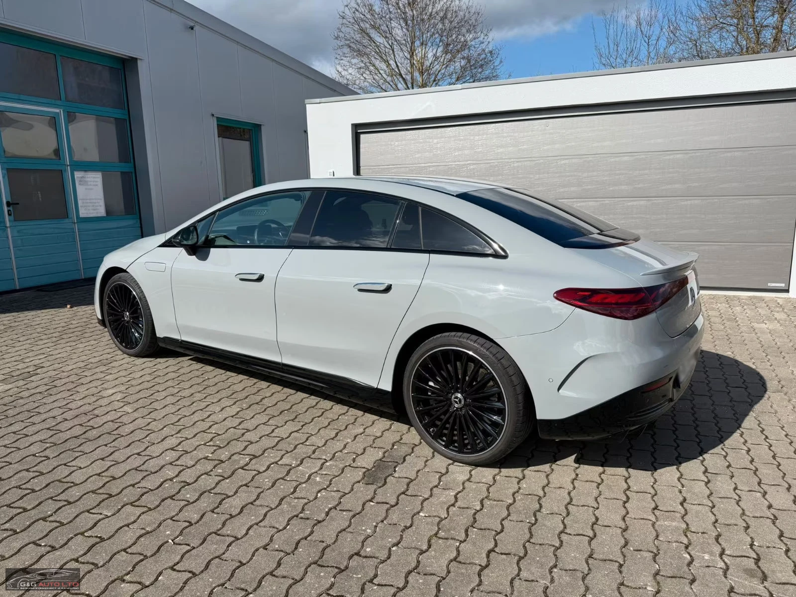 Mercedes-Benz EQS 300/245HP/AMG/360/21/NIGHT/AIRMATIC/MBUX/170z, снимка 3 - Автомобили и джипове - 53878158