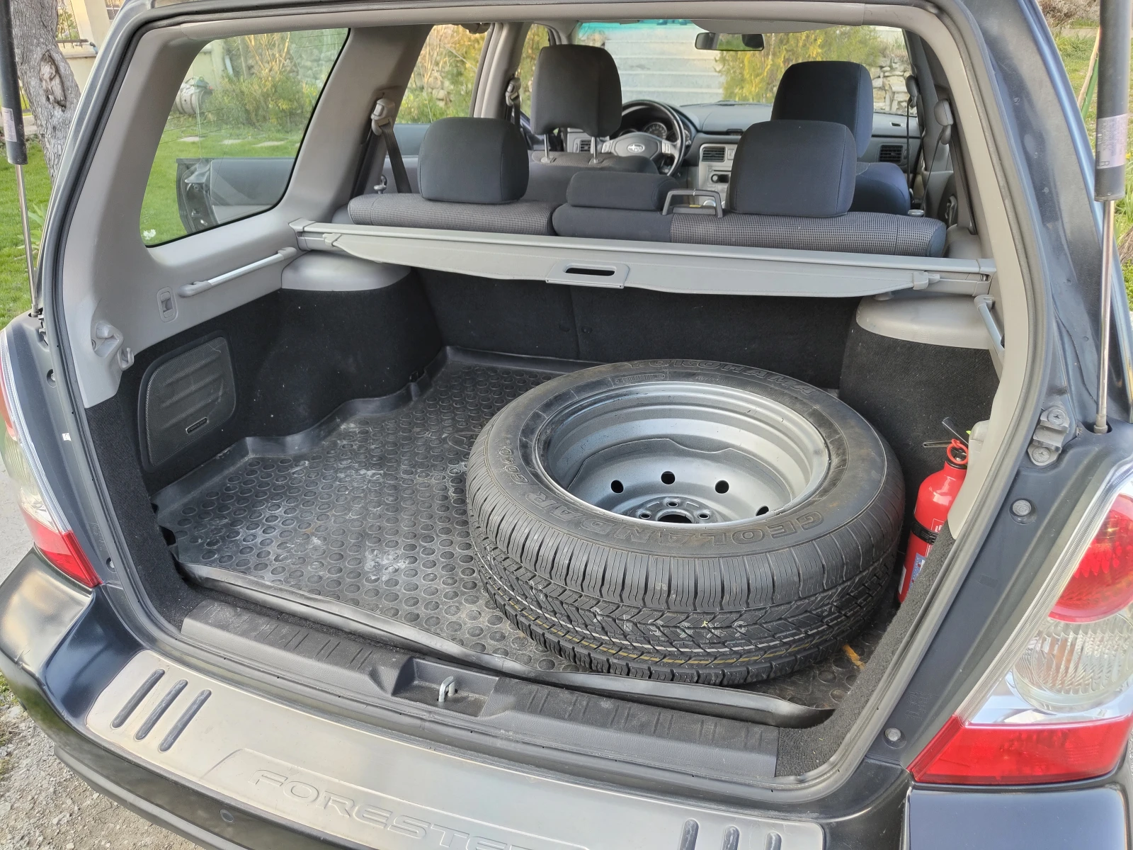 Subaru Forester 2.0 LPG, снимка 11 - Автомобили и джипове - 53977713