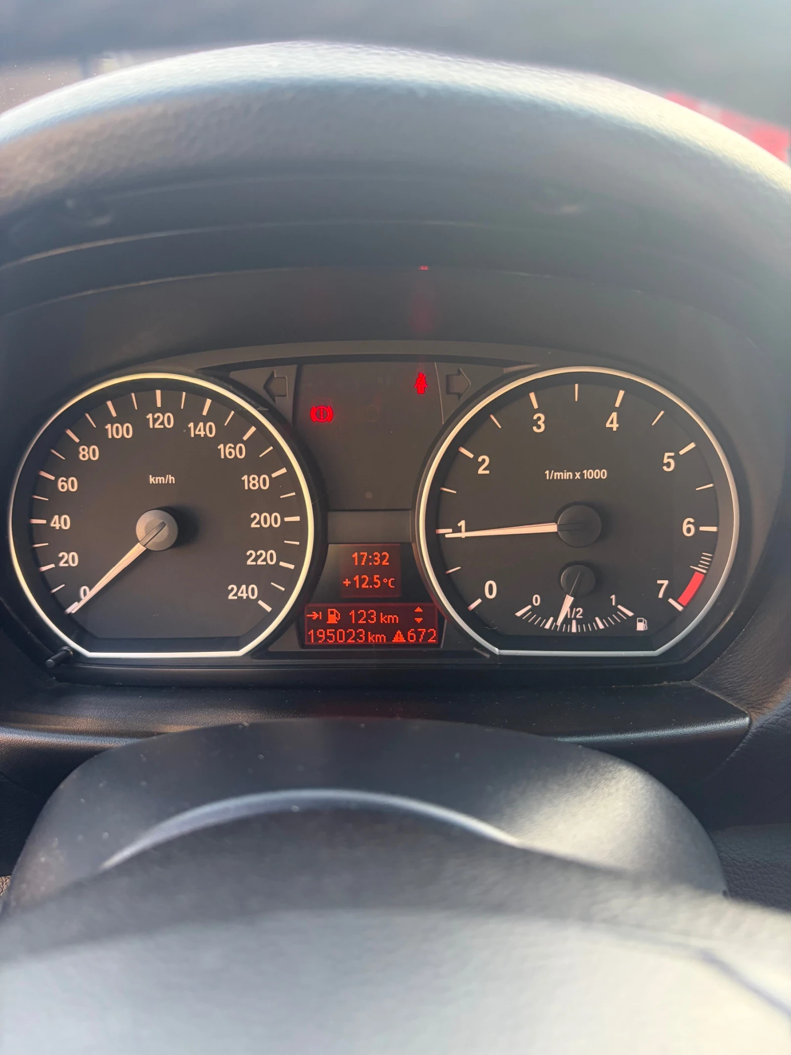 BMW 116 1600, снимка 13 - Автомобили и джипове - 54284198
