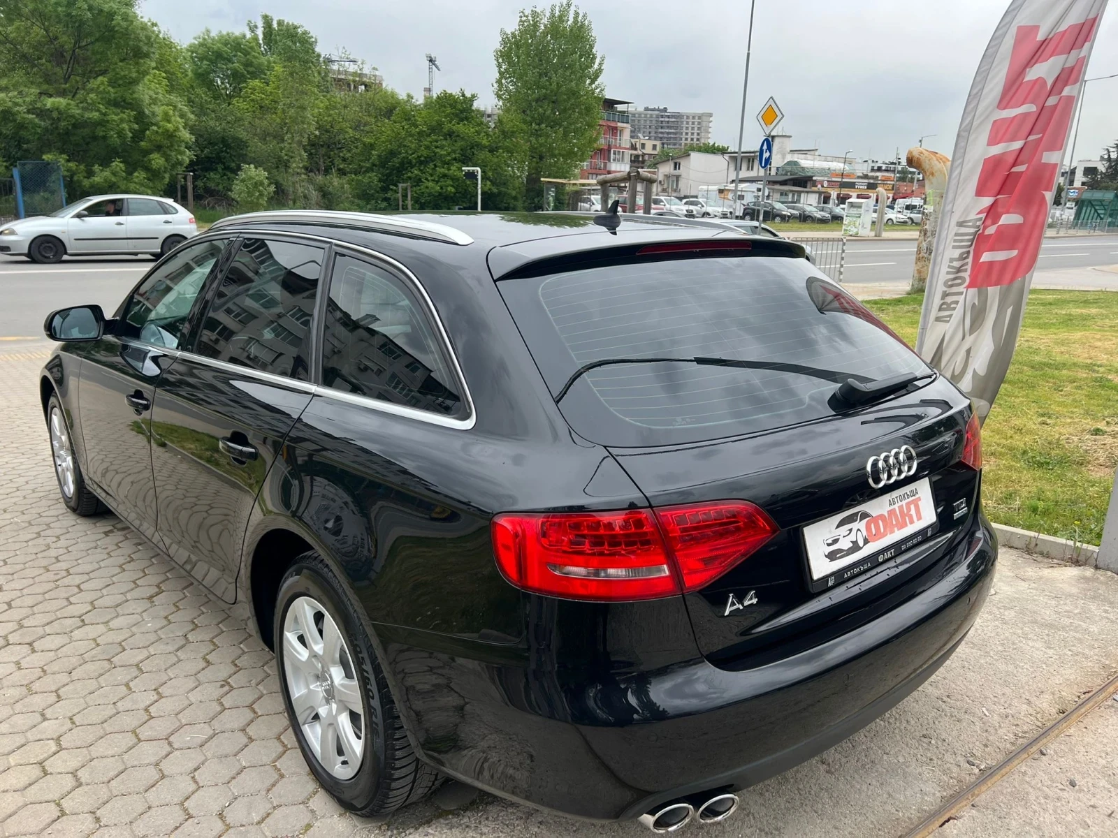 Audi A4 2.0TDi/УНИКАТ, снимка 6 - Автомобили и джипове - 54471191