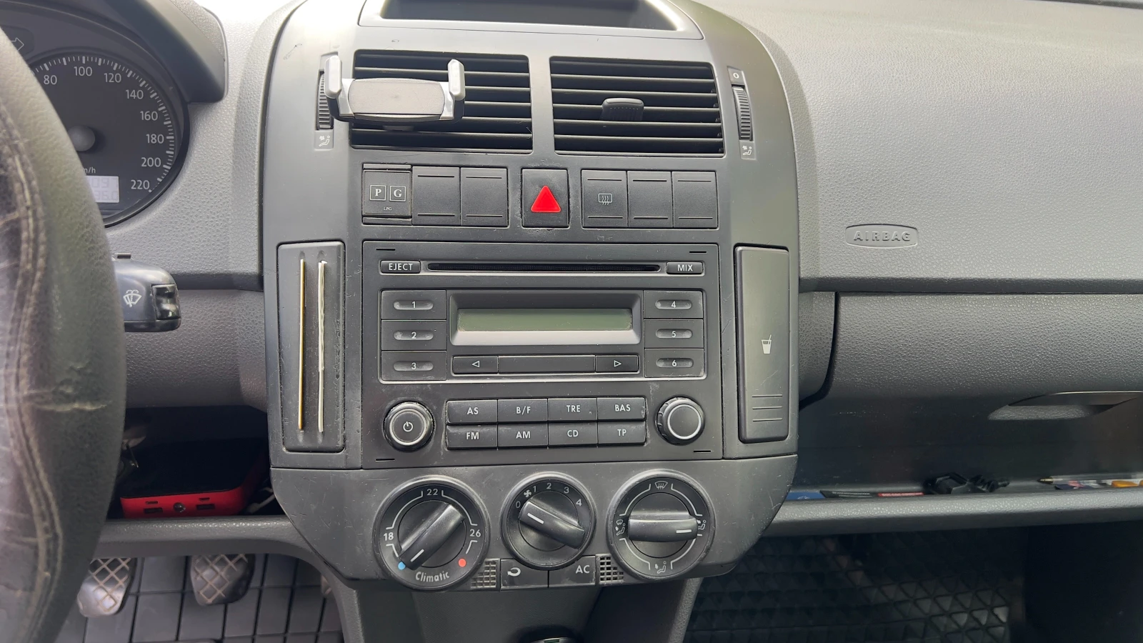 VW Polo 9n, снимка 7 - Автомобили и джипове - 54738329