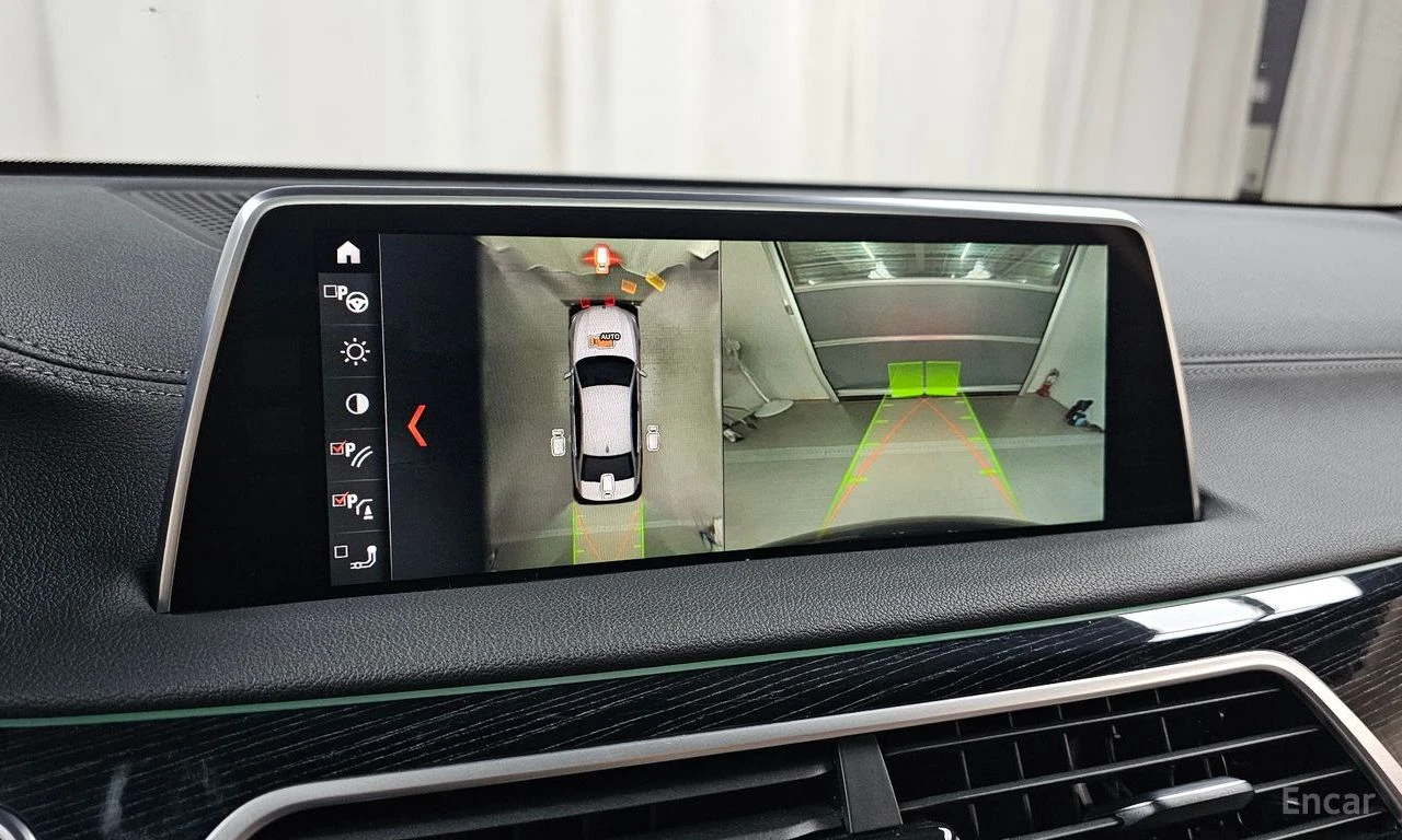 BMW 740 LONG* XDRIVE* M SPORT* МАСАЖ* HEAD UP* DISTRONIC, снимка 12 - Автомобили и джипове - 55230800
