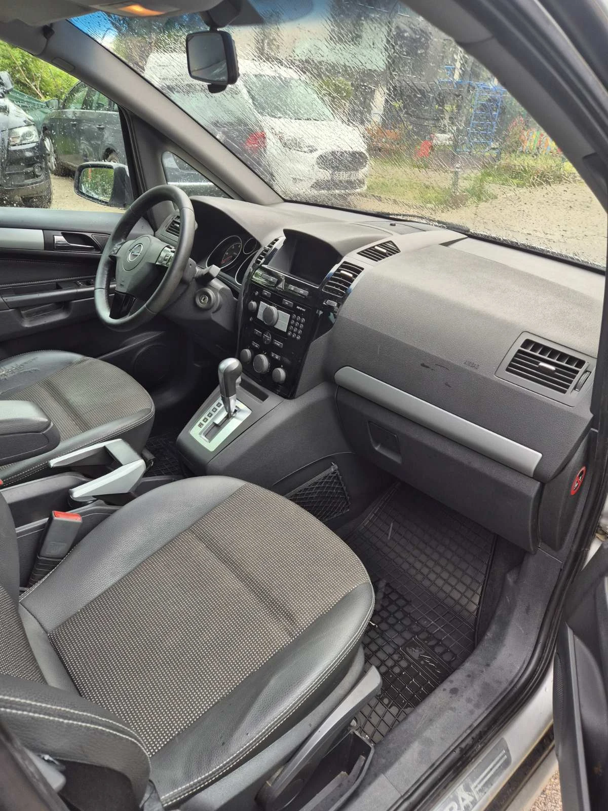 Opel Zafira, снимка 7 - Автомобили и джипове - 55248662