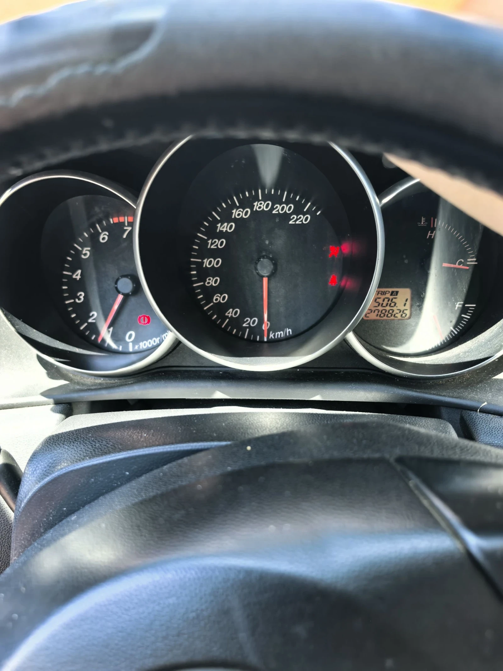 Mazda 3, снимка 12 - Автомобили и джипове - 55513696