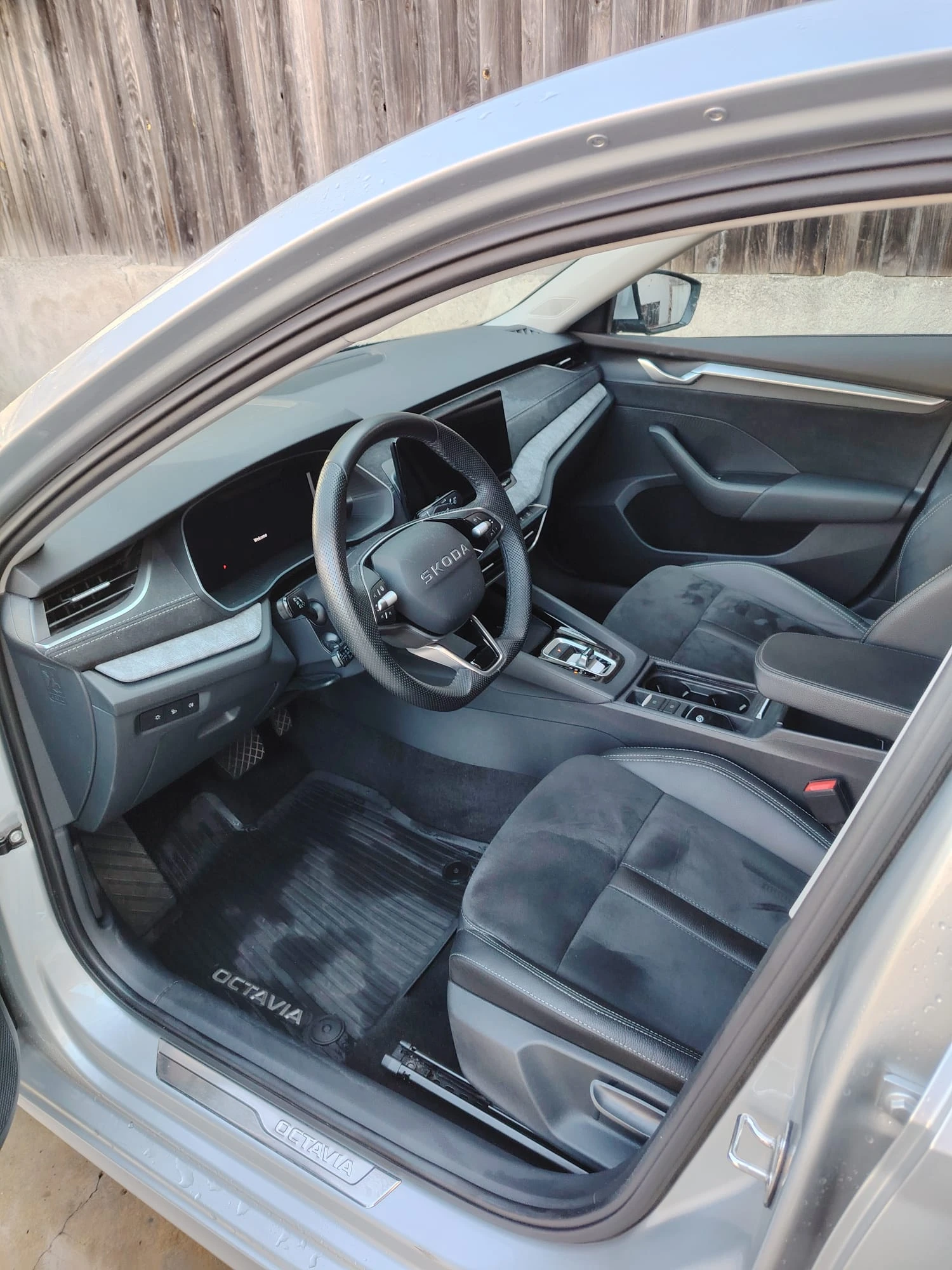Skoda Octavia, снимка 4 - Автомобили и джипове - 55839599