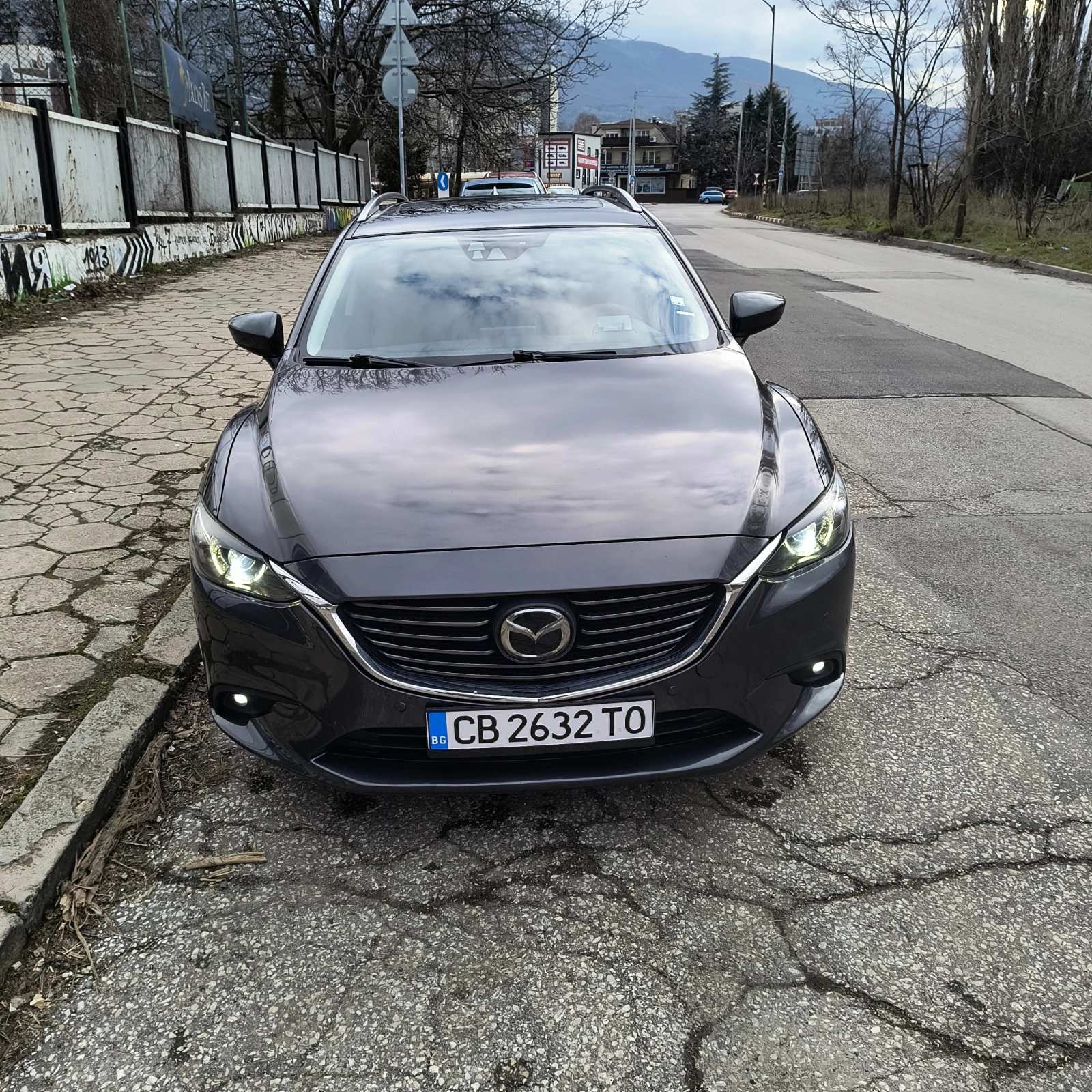 Mazda 6