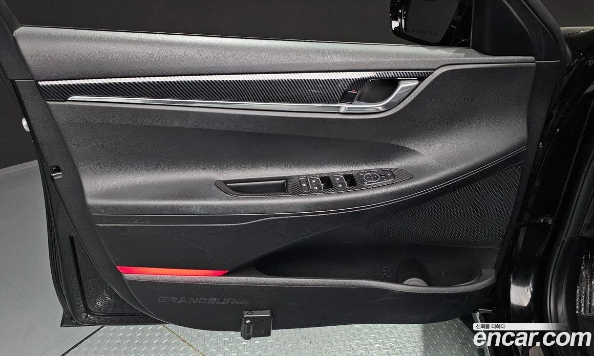 Hyundai Grandeur 3.0 LPi Modern, снимка 14 - Автомобили и джипове - 56155986