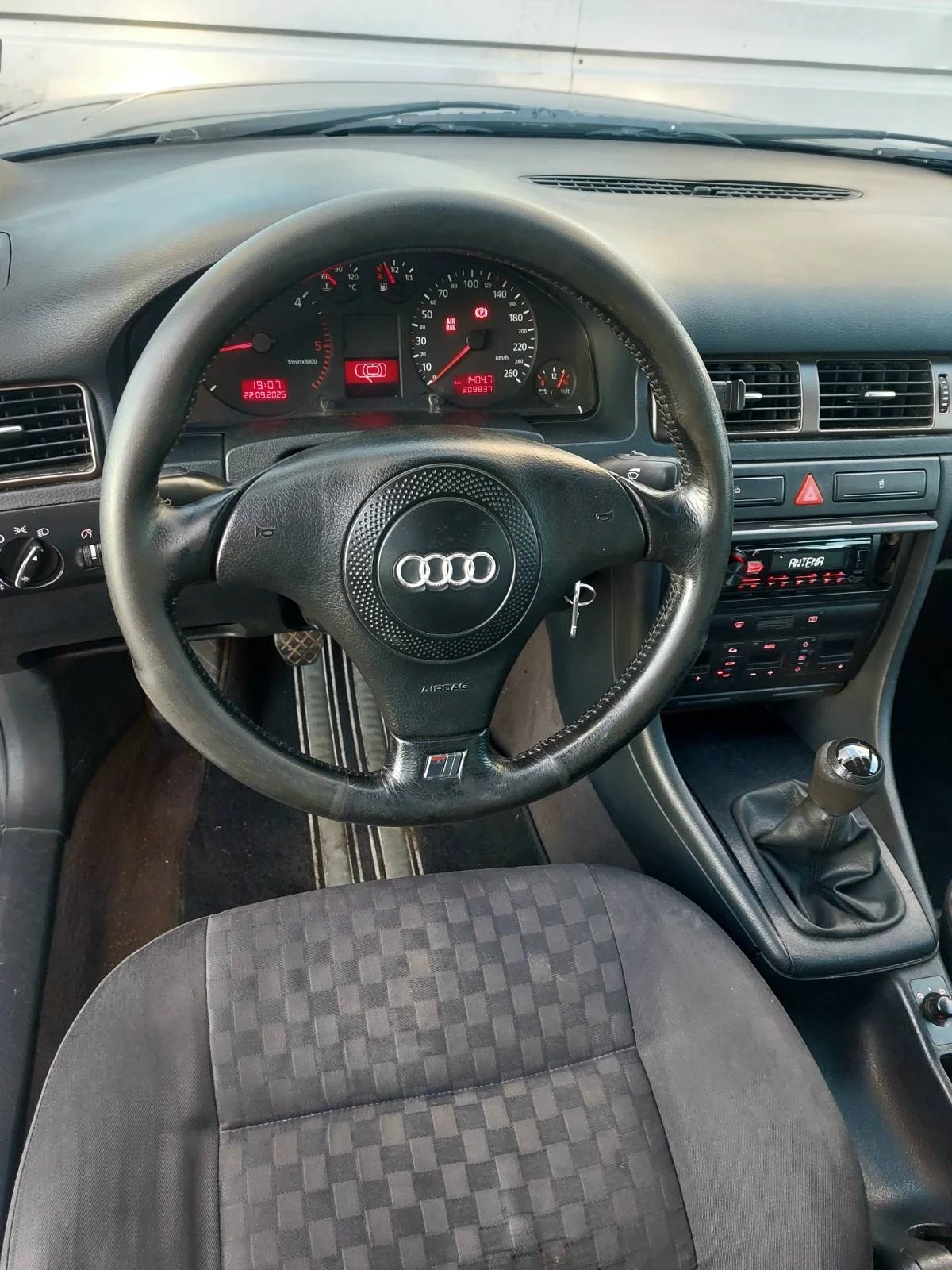 Audi A6, снимка 14 - Автомобили и джипове - 56185601