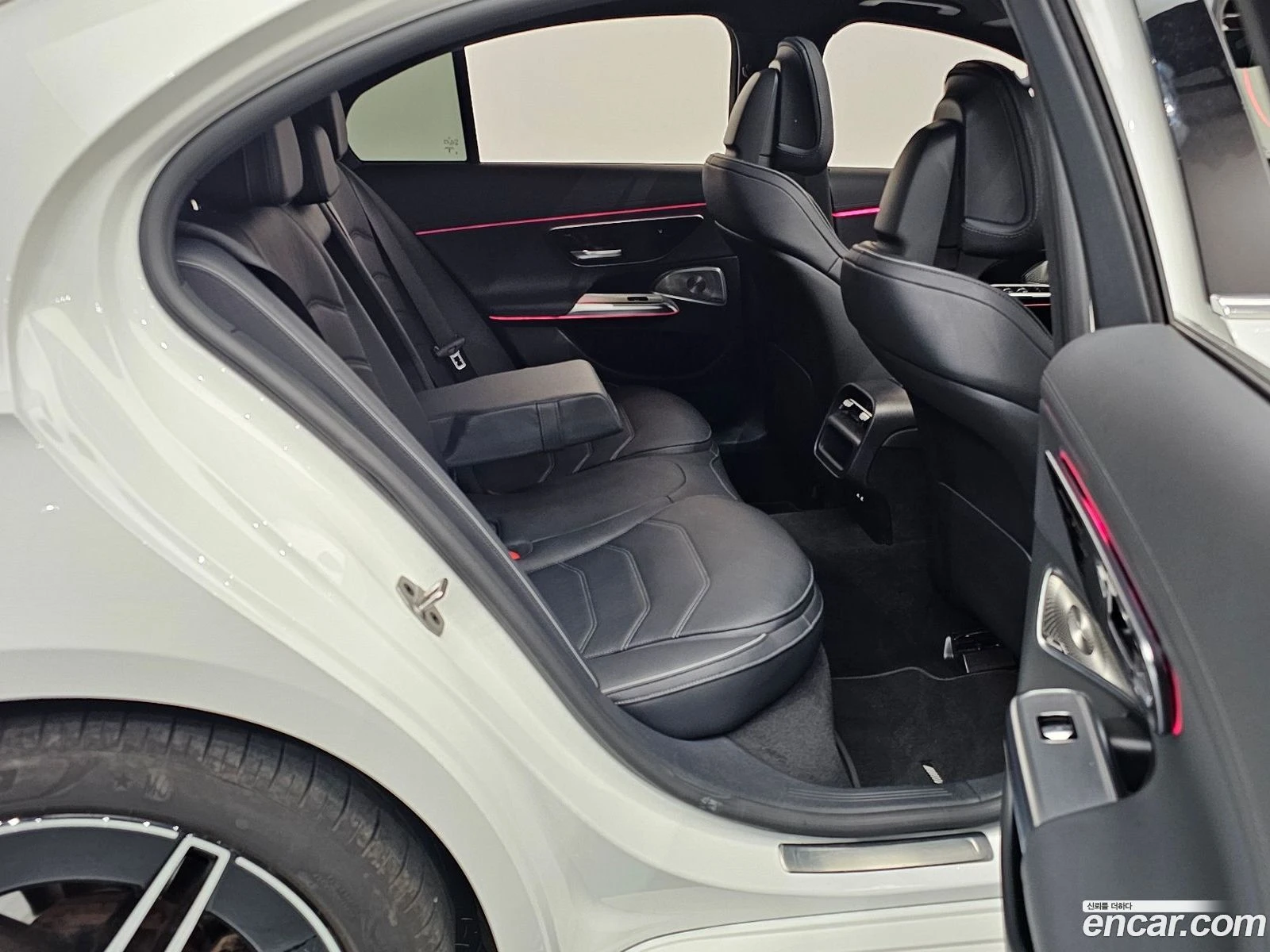 Mercedes-Benz E 300 E300 4MATIC AMG Line | Mobile.bg � ����������� 11