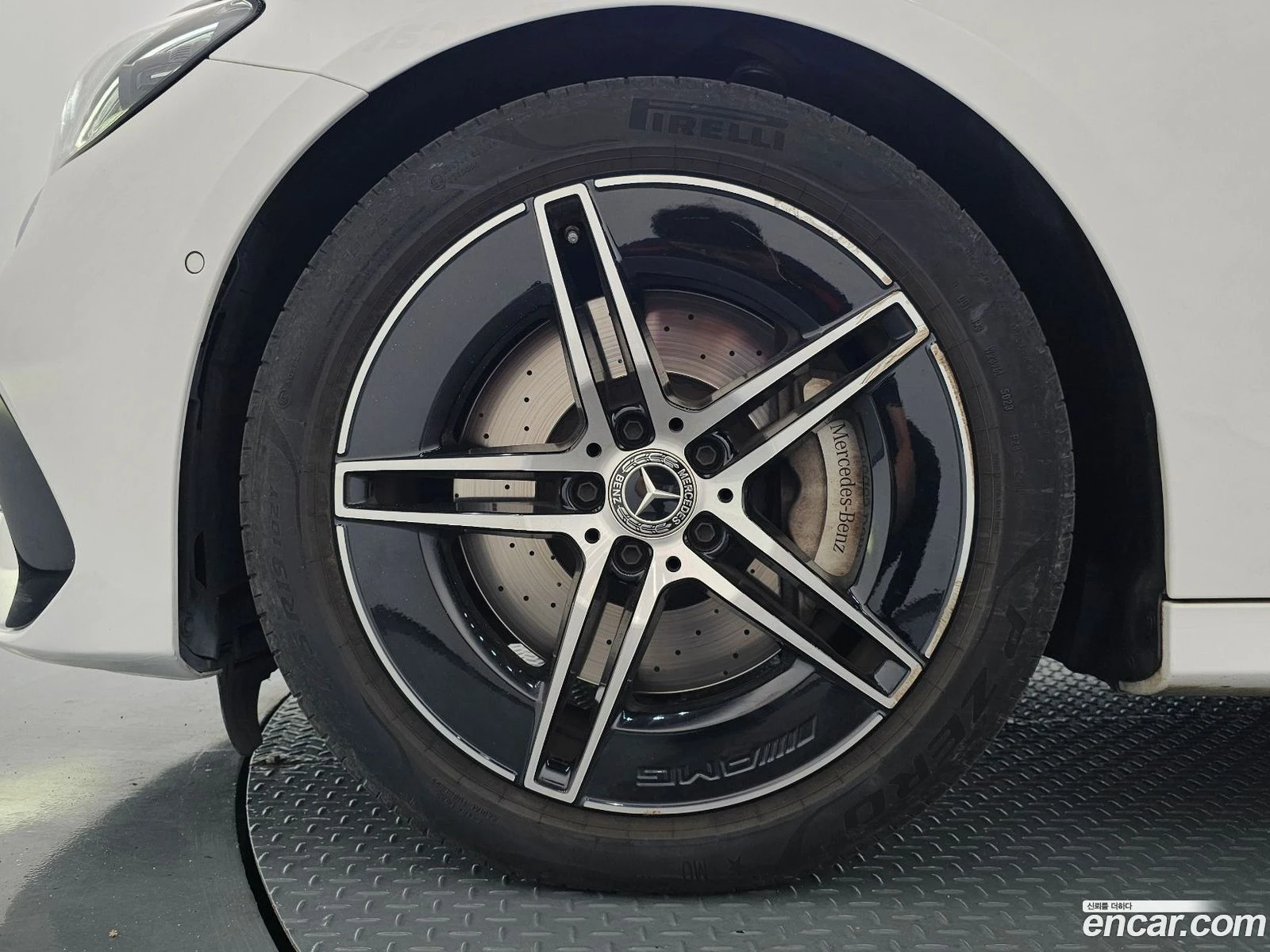 Mercedes-Benz E 300 E300 4MATIC AMG Line | Mobile.bg � ����������� 5
