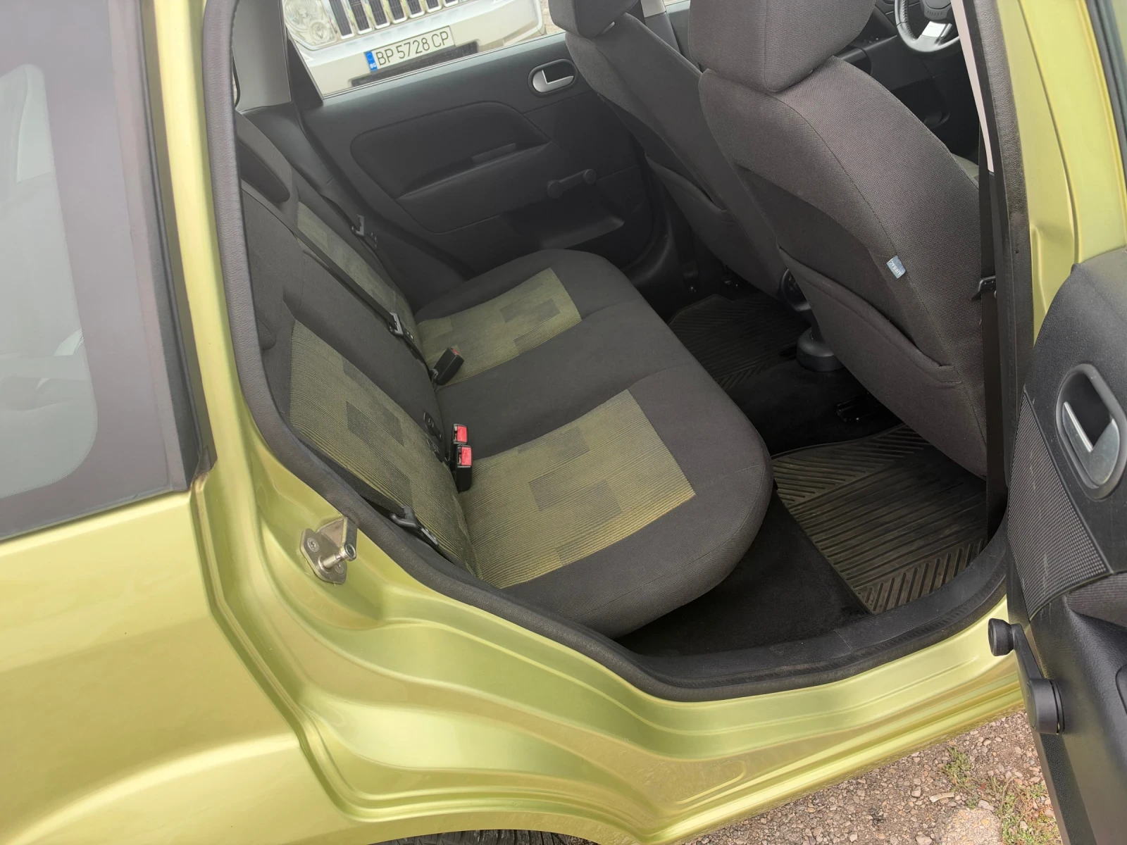 Ford Fiesta 1.3 I 70 �.�. ����� ���!!! | Mobile.bg � ����������� 13