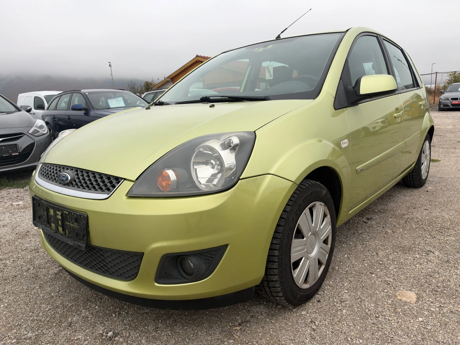 Ford Fiesta 1.3 I 70 к.с. ЧИСТО НОВ!!!