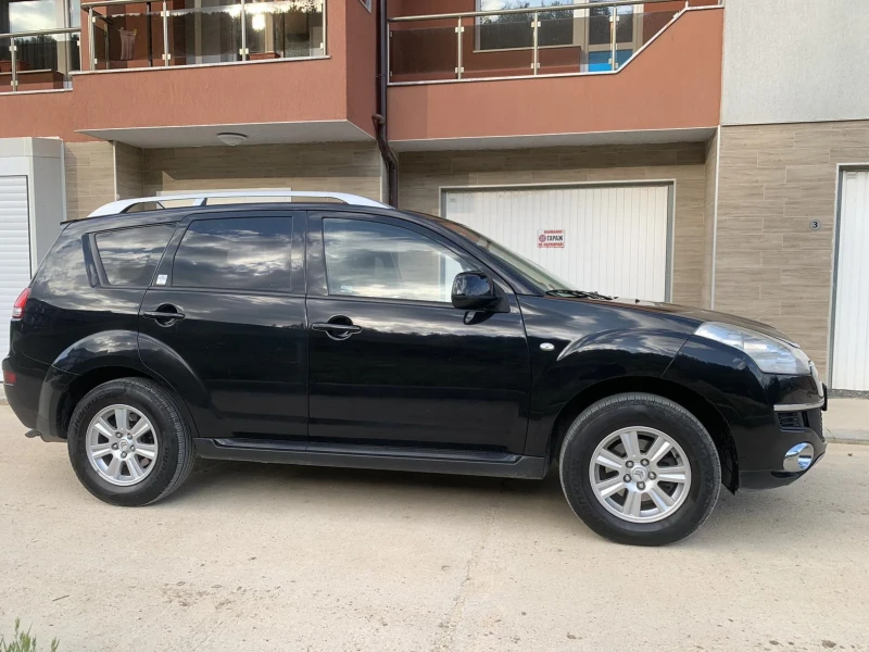 Citroen C-Crosser 2.2HDI, снимка 2 - Автомобили и джипове - 48126635