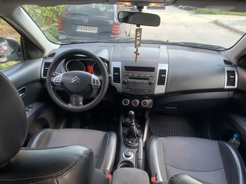 Citroen C-Crosser 2.2HDI, снимка 9 - Автомобили и джипове - 48126635