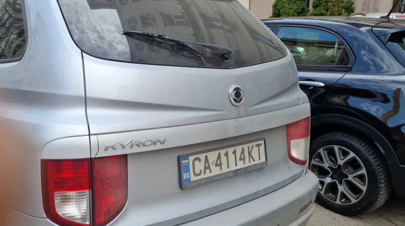 SsangYong Kyron 2.2, снимка 4 - Автомобили и джипове - 49486110