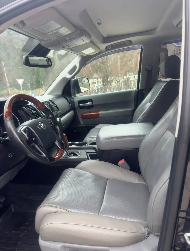 Toyota Sequoia Platinum LPG с опция втория ред седалки  тройка, снимка 10 - Автомобили и джипове - 50415485