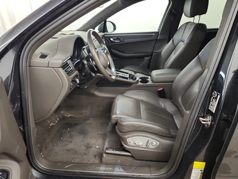 Porsche Macan 2.0L| CARFAX| PANO| 2 KEYS| 4x4, снимка 9 - Автомобили и джипове - 53442333