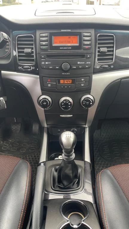 SsangYong Korando, снимка 8 - Автомобили и джипове - 54165031