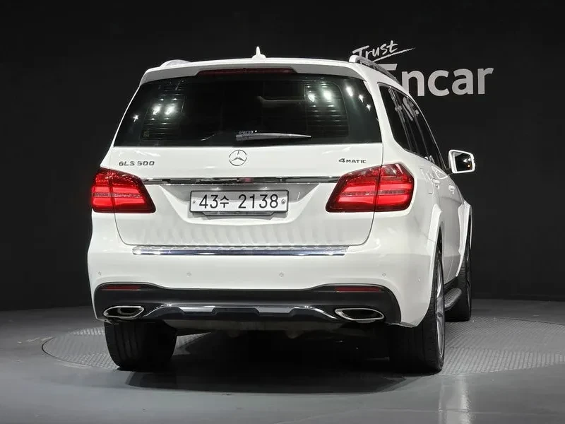 Mercedes-Benz GLS 500 4Matic, снимка 8 - Автомобили и джипове - 56219974