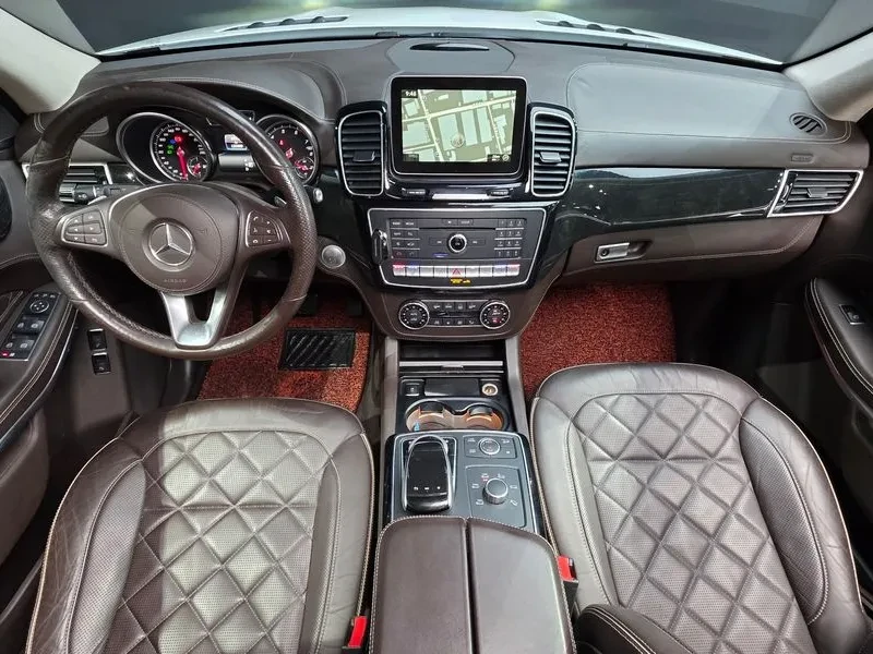 Mercedes-Benz GLS 500 4Matic, снимка 13 - Автомобили и джипове - 56219974