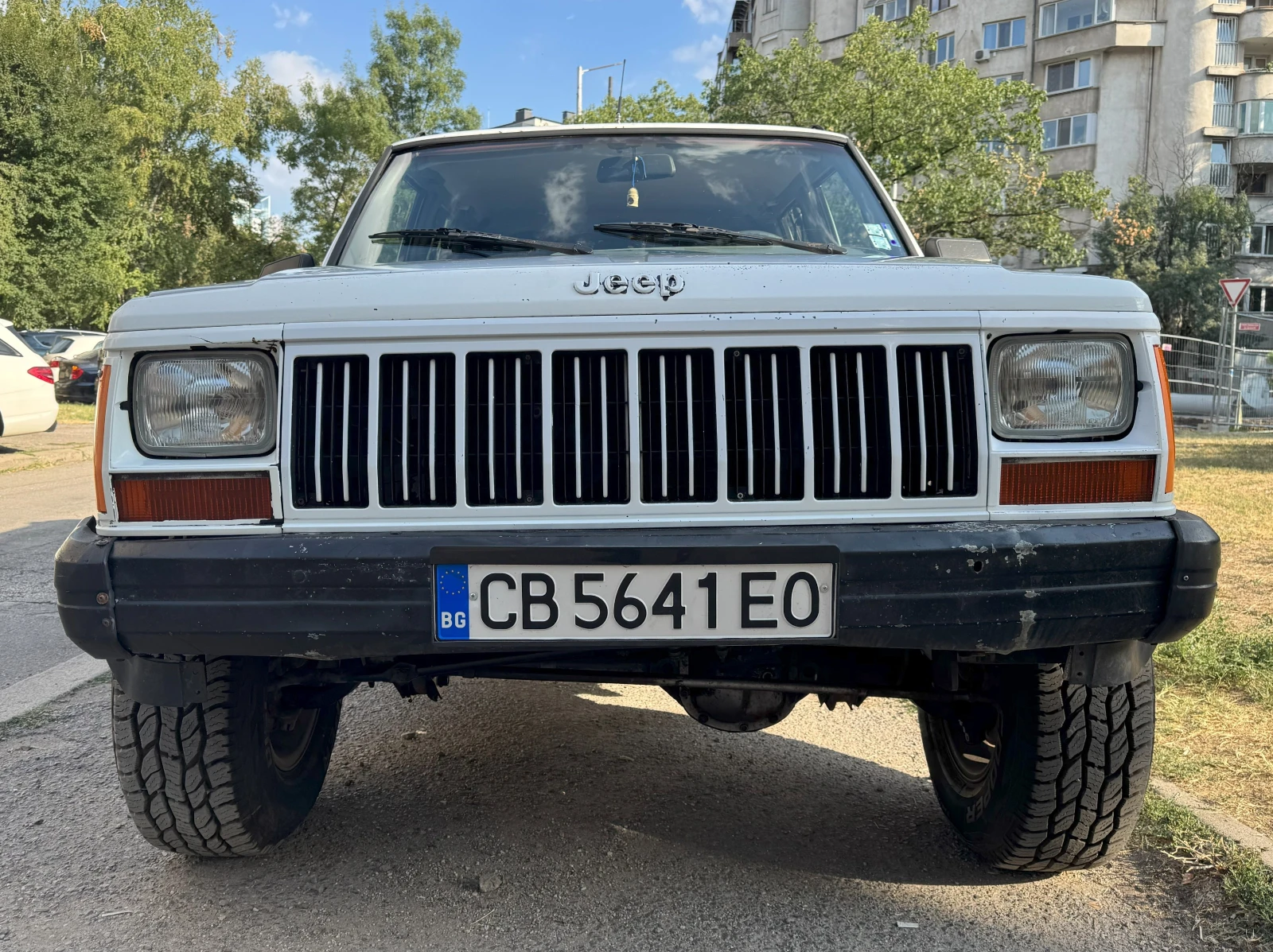 Jeep Cherokee  - изображение 2