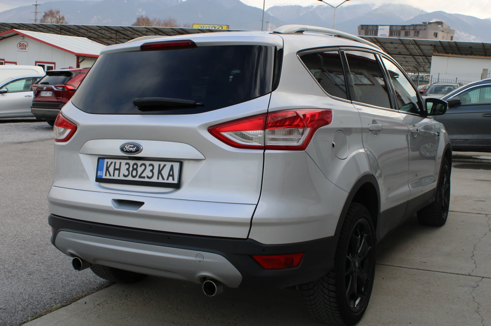 Ford Kuga 2.0 4x4 КОЖА ПАНОРАМА ПОДГРЕВ  - изображение 4
