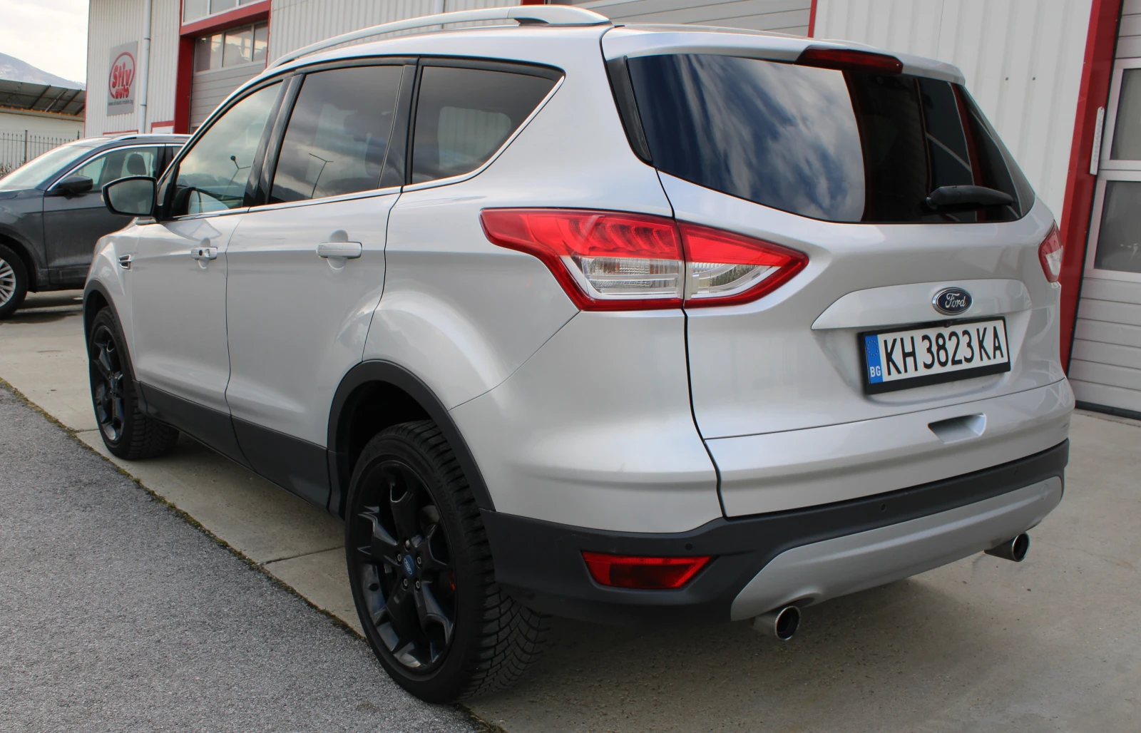 Ford Kuga 2.0 4x4 КОЖА ПАНОРАМА ПОДГРЕВ  - изображение 6