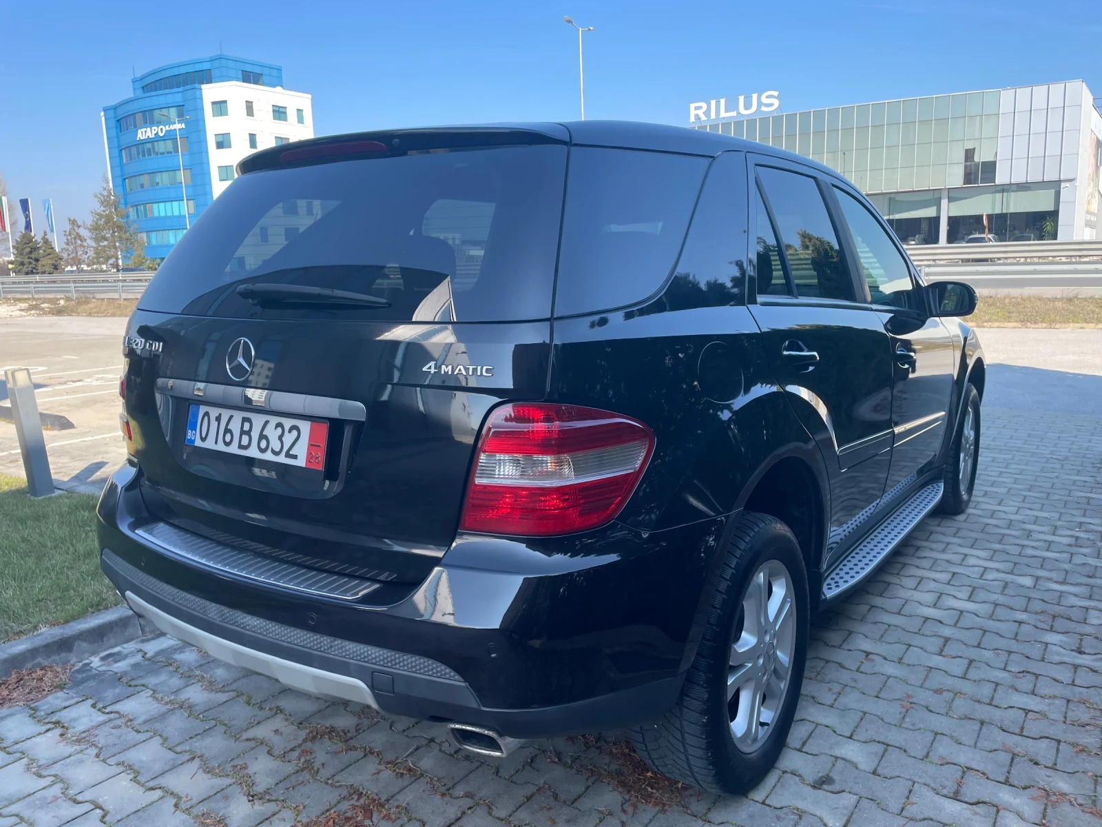 Mercedes-Benz ML 320  - изображение 4