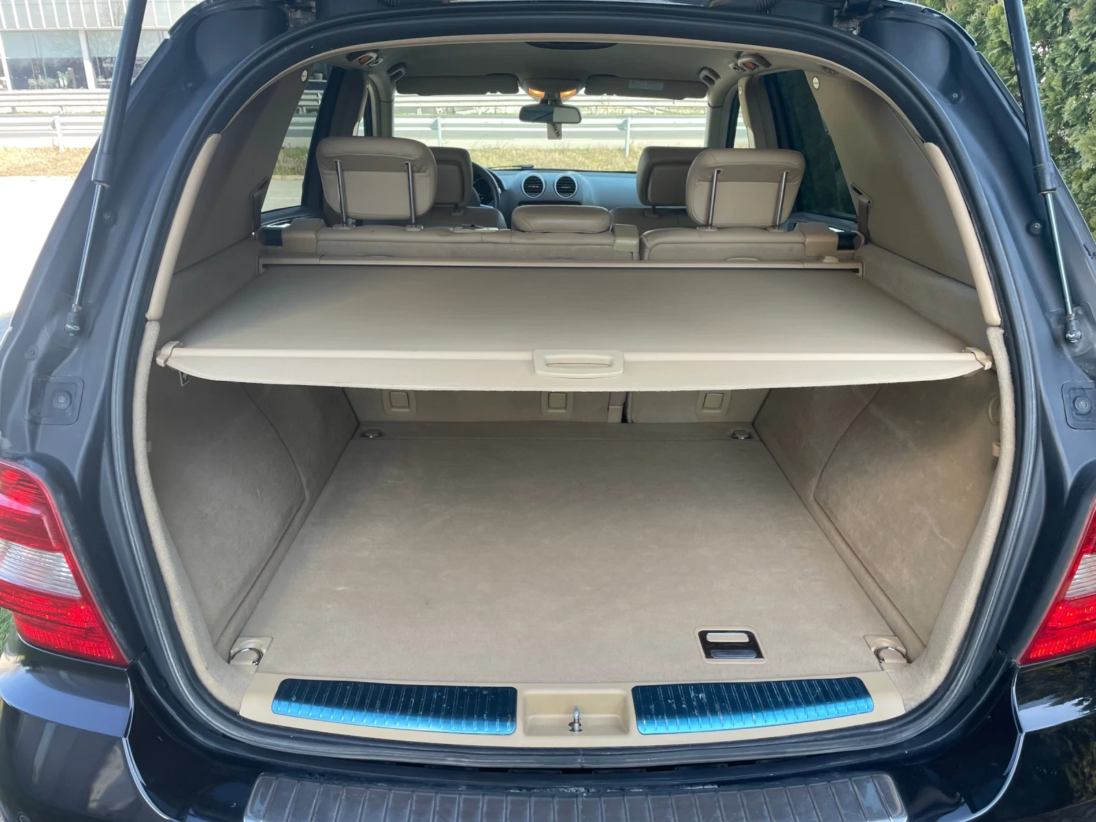 Mercedes-Benz ML 320, снимка 12 - Автомобили и джипове - 53744520