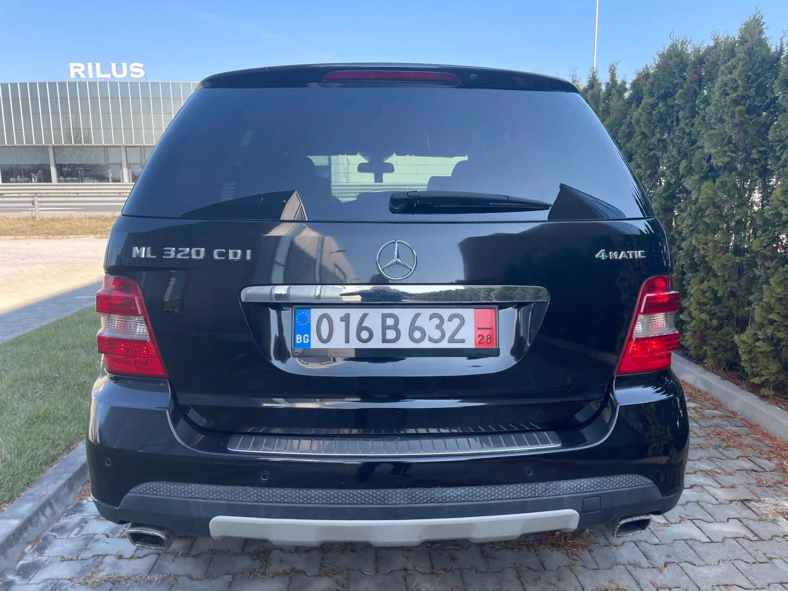 Mercedes-Benz ML 320  - изображение 6