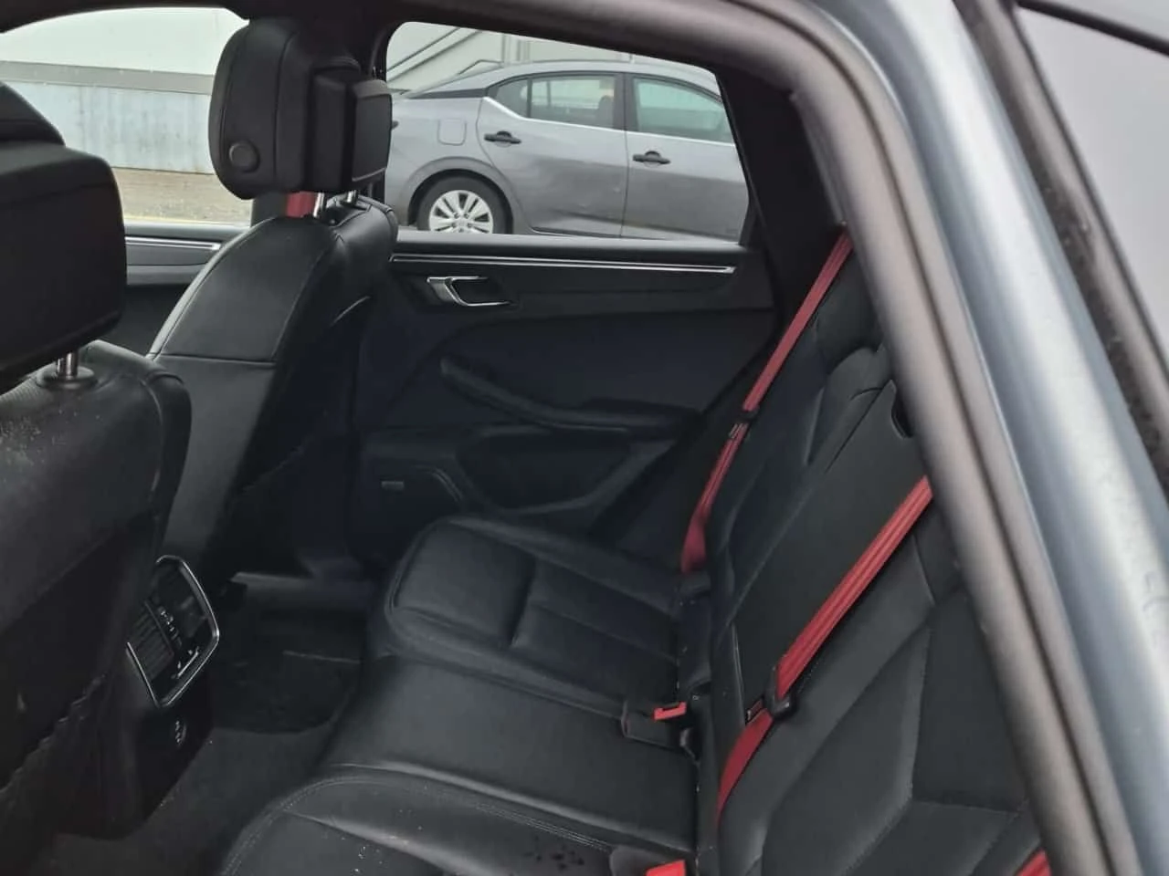 Porsche Macan * Base * CARFAX * ЦЕНА ДО БГ, снимка 10 - Автомобили и джипове - 54305800