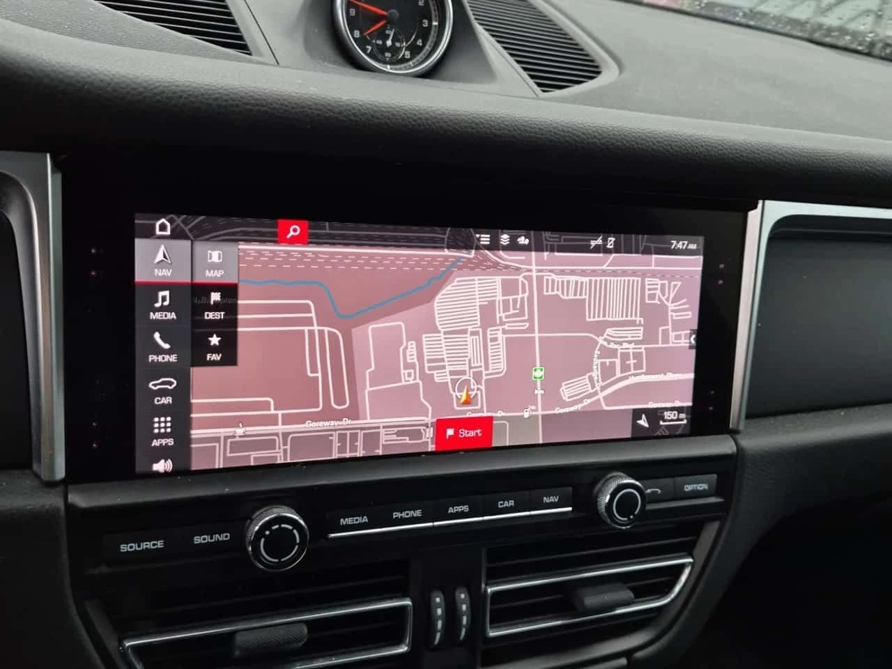 Porsche Macan * Base * CARFAX * ЦЕНА ДО БГ, снимка 8 - Автомобили и джипове - 54305800