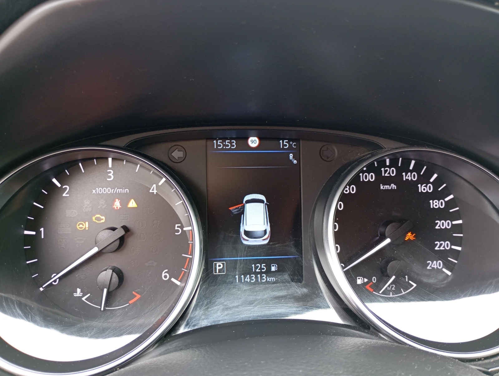 Nissan Qashqai 1.6 dCi , снимка 8 - Автомобили и джипове - 54554928