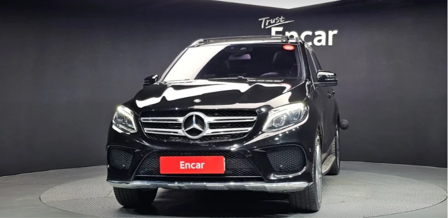 Mercedes-Benz GLE 350 * АВТО КРЕДИТ* ЦЕНА ДО БГ * Сервизна история * , снимка 3 - Автомобили и джипове - 55415064