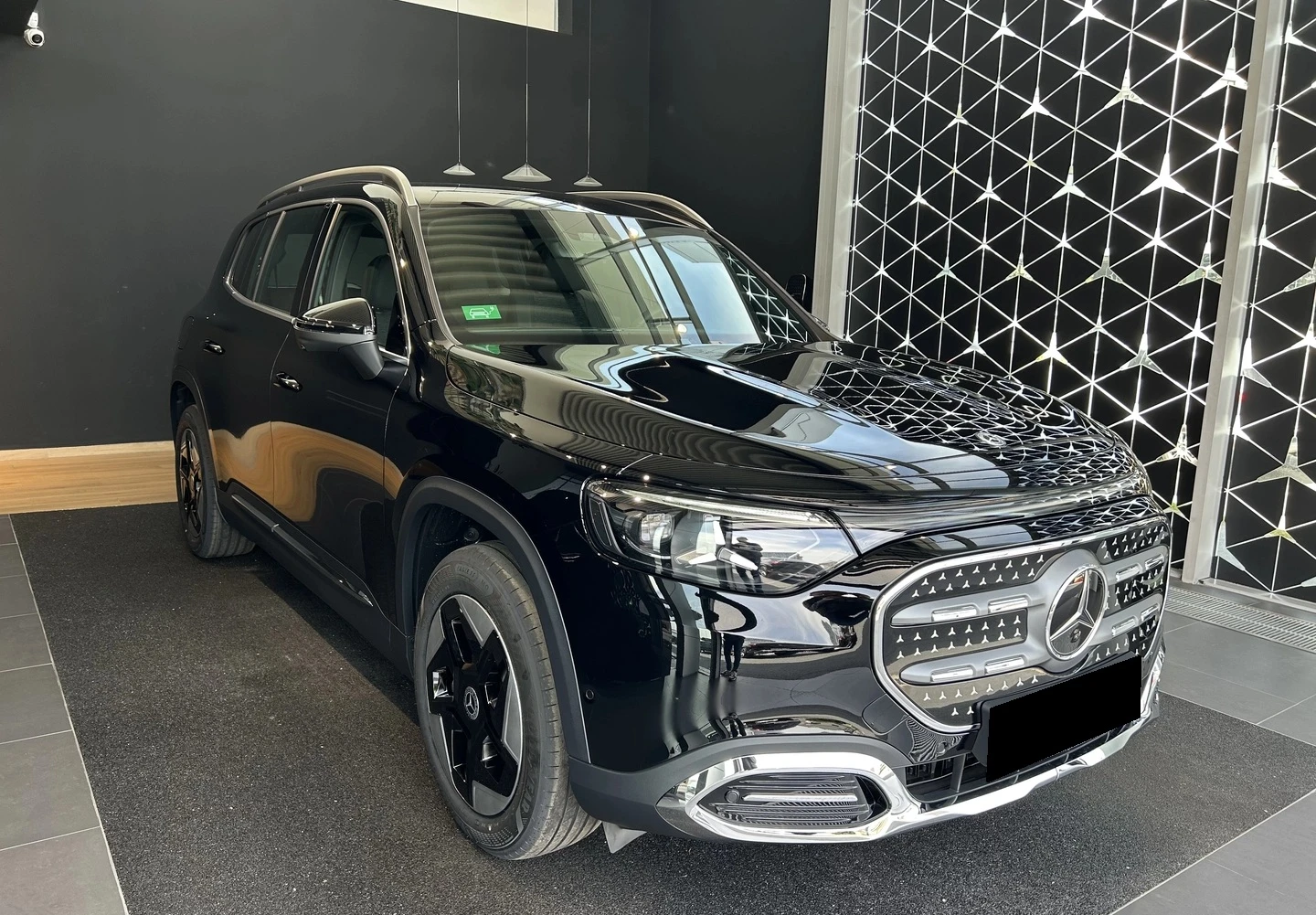 Mercedes-Benz GLB 250 + EQ