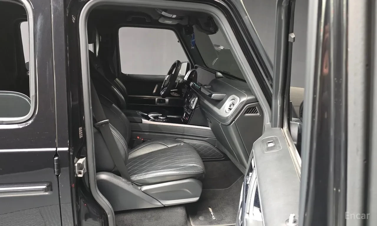 Mercedes-Benz G 63 AMG * ФИКСИРАНА ЦЕНА ДО БЪЛГАРИЯ С ВСИЧКИ ТАКСИ * , снимка 11 - Автомобили и джипове - 56019152