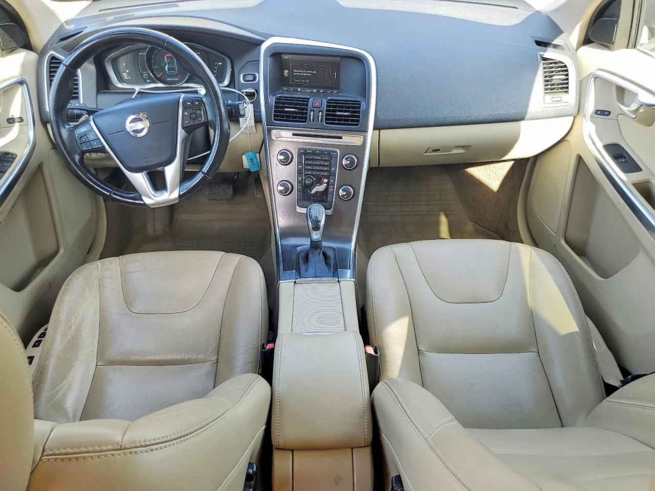 Volvo XC60 3.0l T6 Premier, снимка 8 - Автомобили и джипове - 56133900