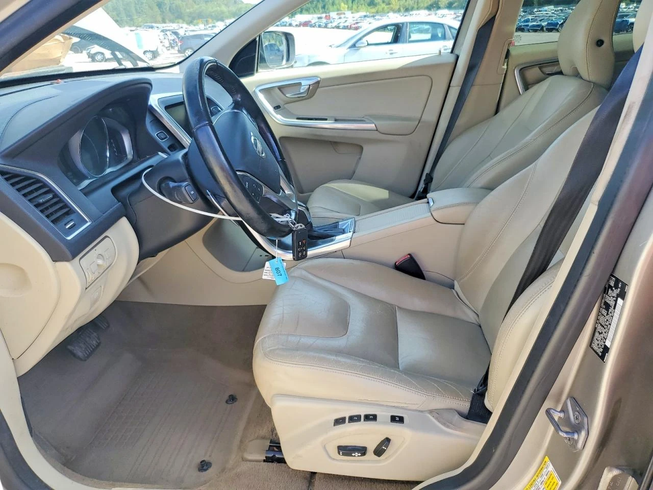Volvo XC60 3.0l T6 Premier, снимка 7 - Автомобили и джипове - 56133900