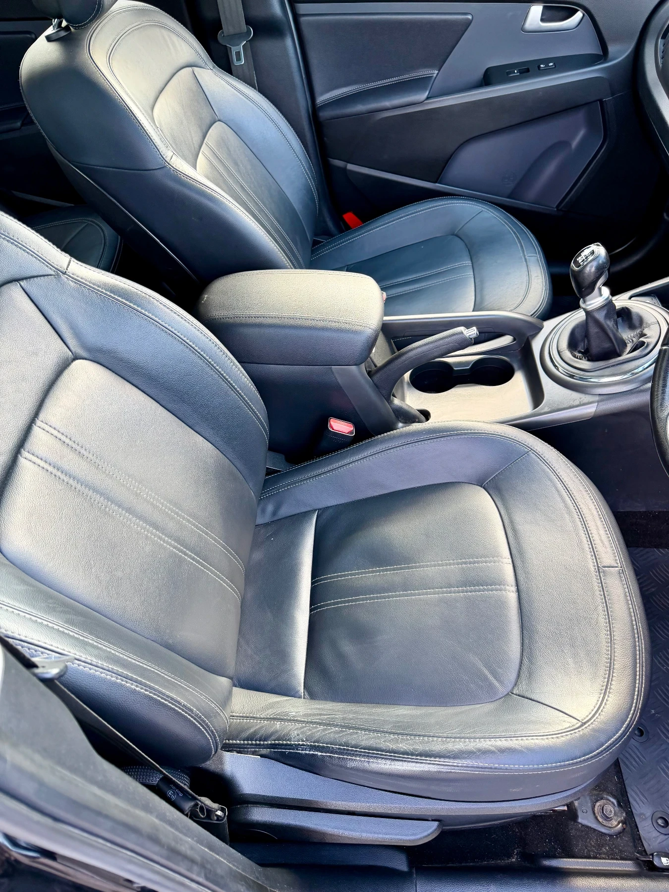 Kia Sportage 1.7CRDI кожа с подгрев, снимка 13 - Автомобили и джипове - 56219277