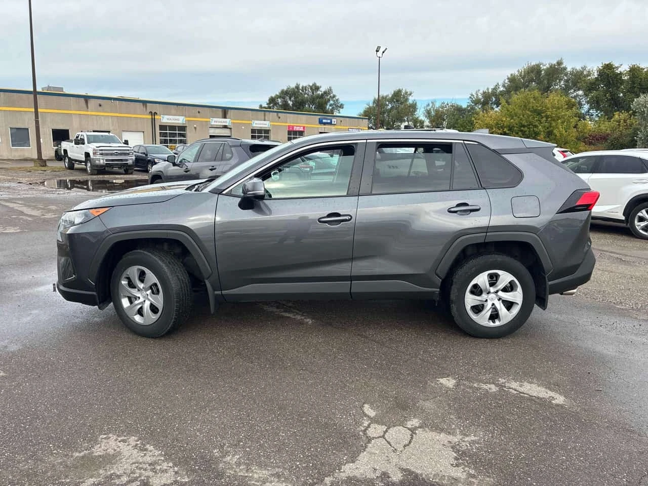 Toyota Rav4 * LE * CARFAX * , снимка 2 - Автомобили и джипове - 56329988