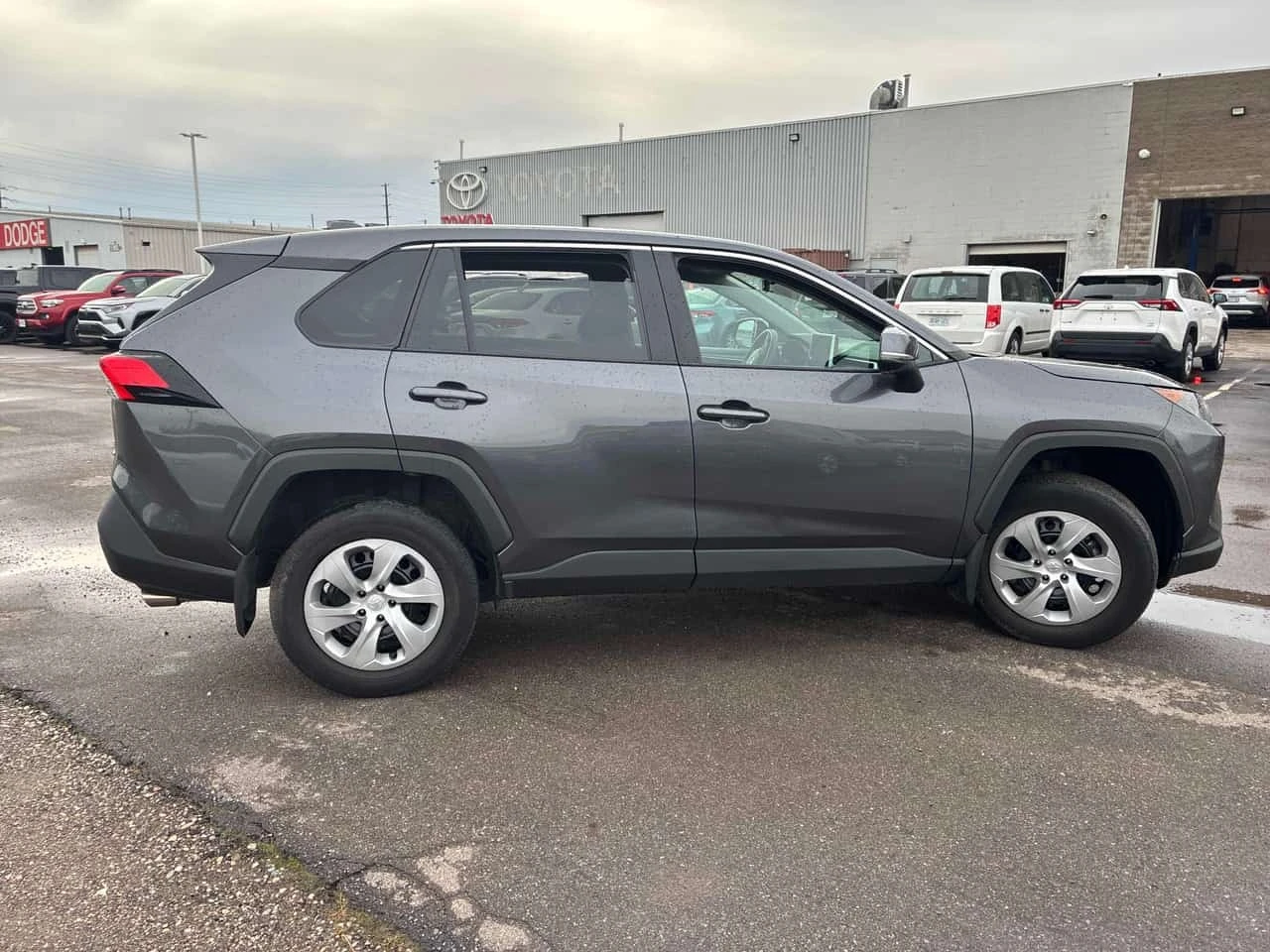 Toyota Rav4 * LE * CARFAX * , снимка 3 - Автомобили и джипове - 56329988