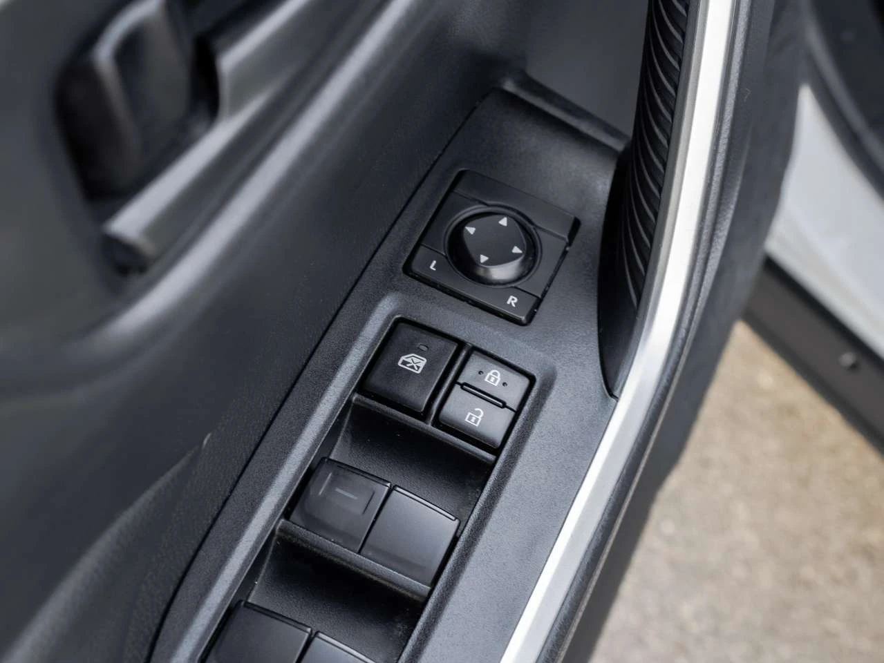 Toyota Rav4 LE AWD/�������/����� �������/ | Mobile.bg � ����������� 13