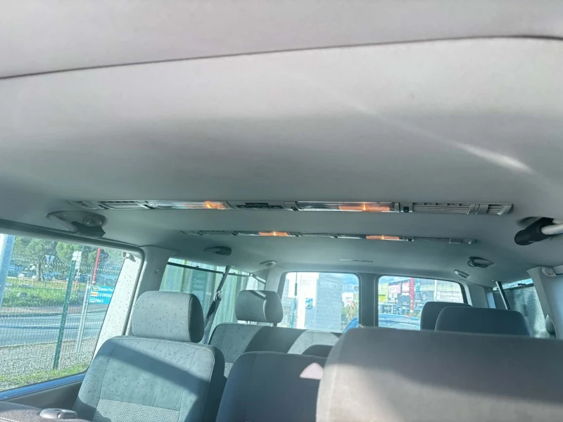 VW Caravelle, снимка 3 - Бусове и автобуси - 52879059