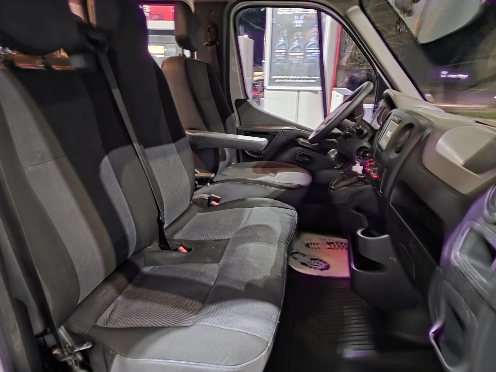 Renault Master 2.3d 145 | Двойна кабина | L3 - изображение 10