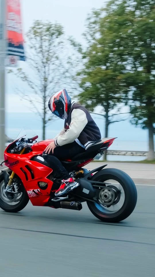 Ducati Panigale * V4S*  - изображение 7