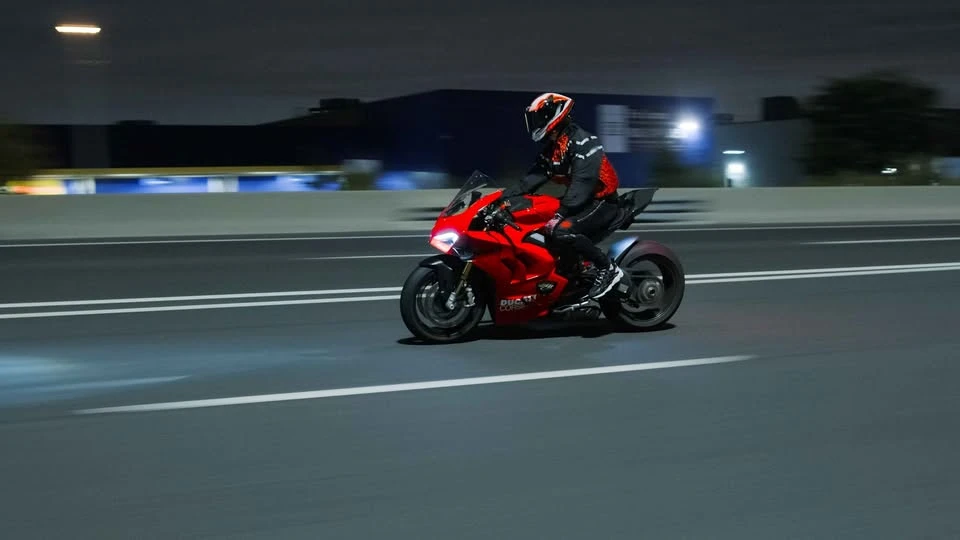 Ducati Panigale * V4S*  - изображение 4