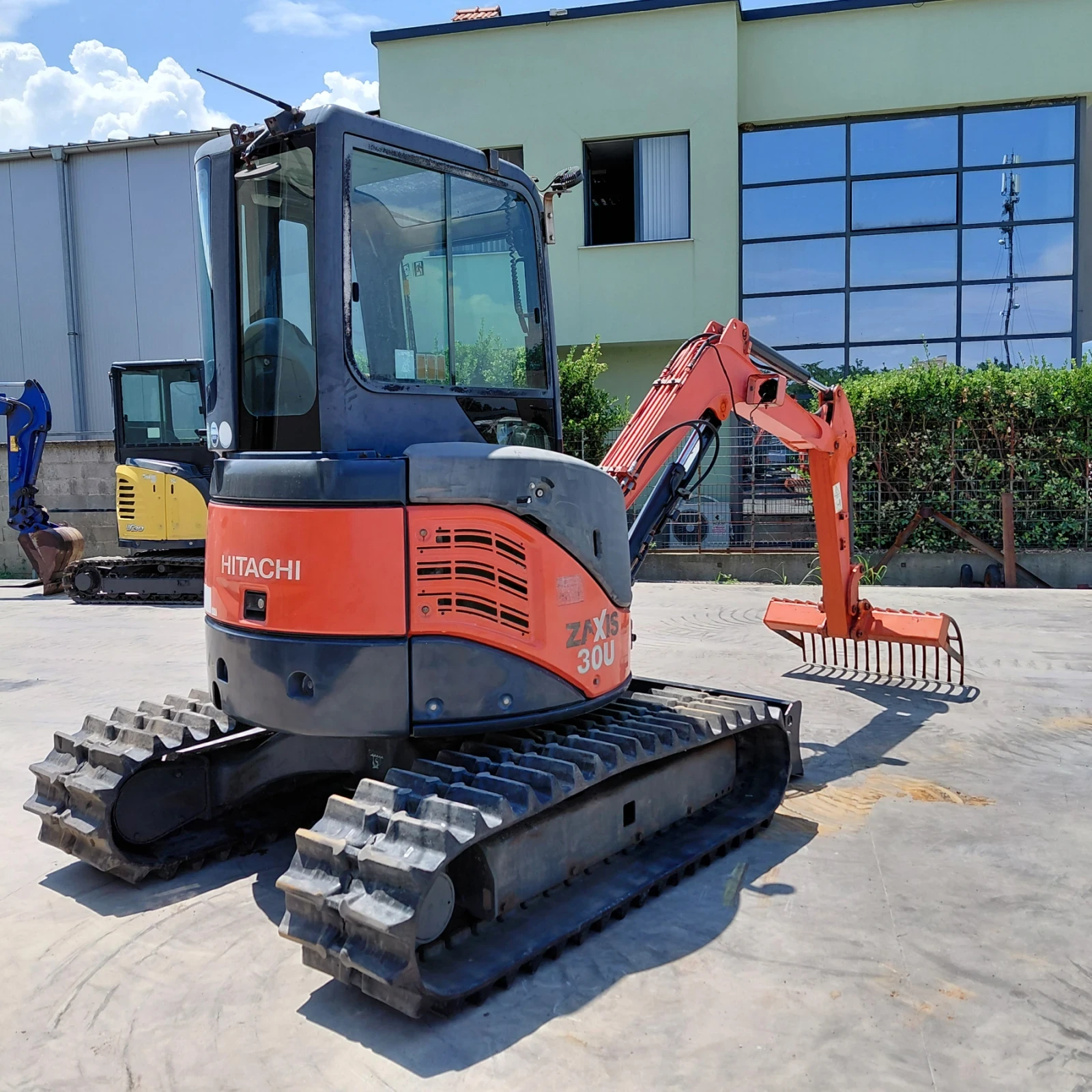 ����� Hitachi ZX30U * �������� * ������ ������ *  | Mobile.bg � ����������� 5