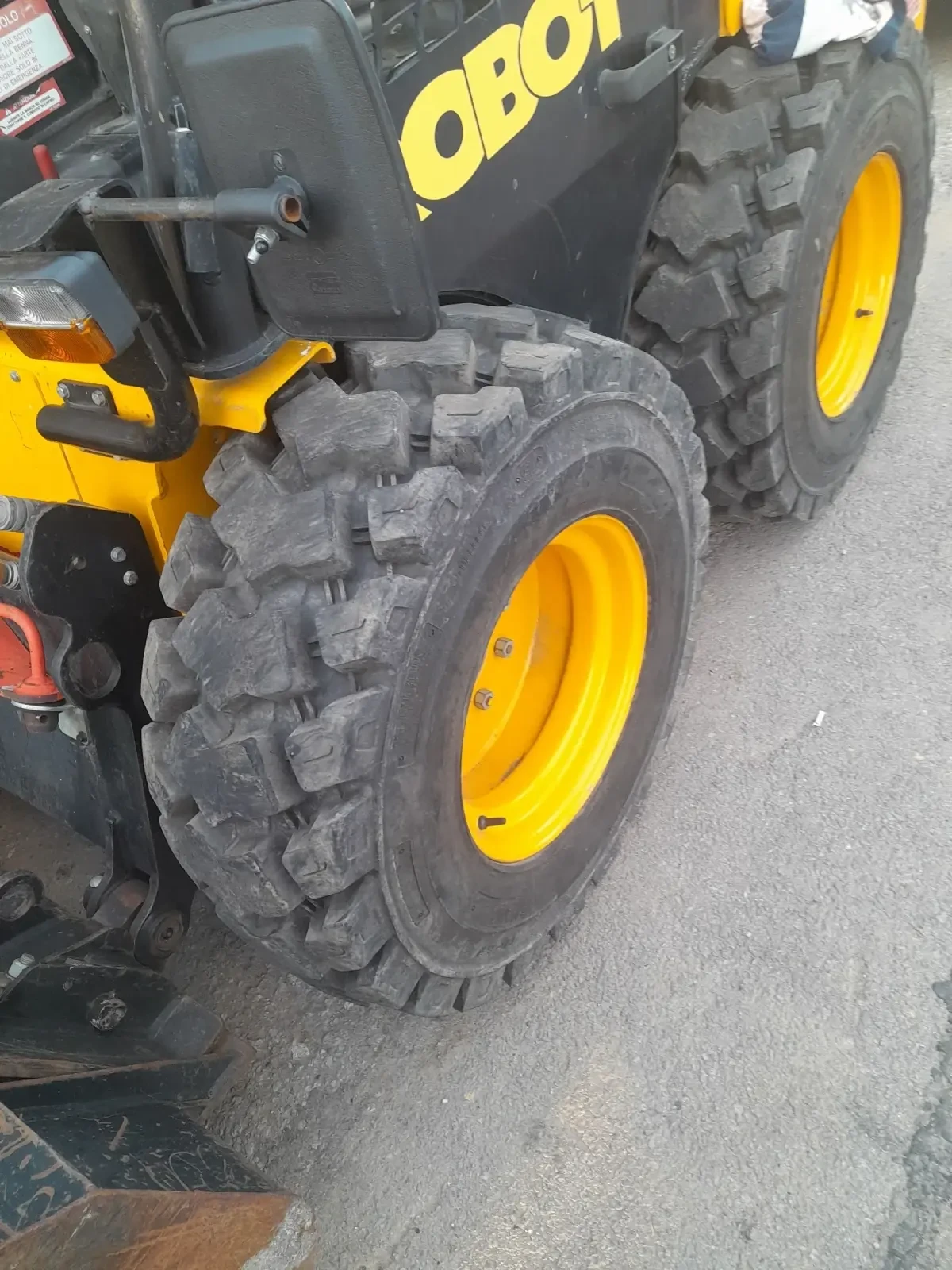 Мини челни товарачи JCB, снимка 5 - Индустриална техника - 54745412